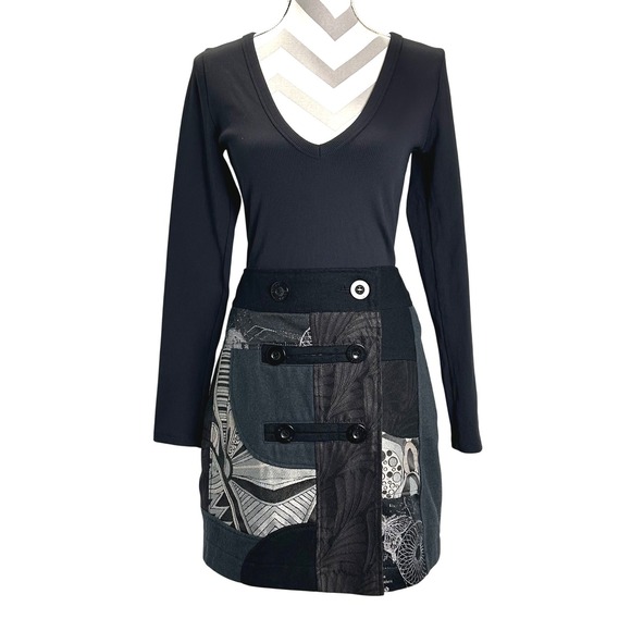Desigual Patchwork Wool Blend Button Front Mini Skirt Size 40 Black Gray - Picture 3 of 11
